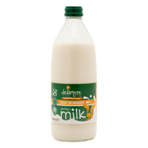 Sterilised 500ml of semi skimmed milk